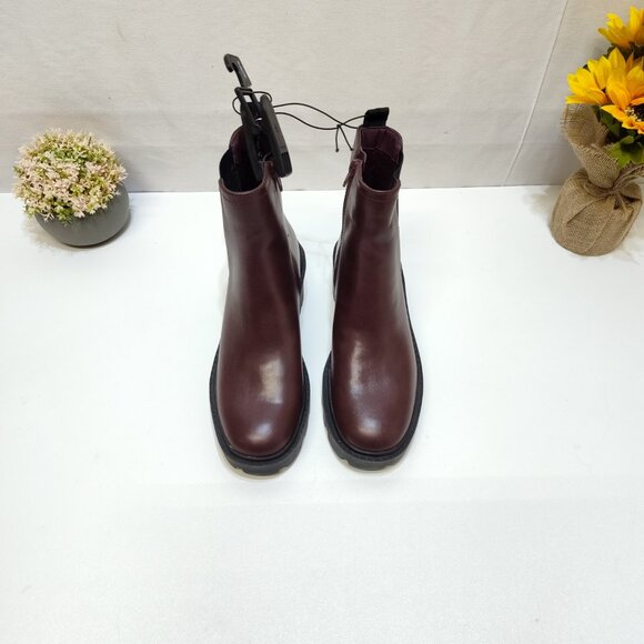 Time and Tru Chelsea Ankle Lug Sole Combat Boot Memory Foam Women's Size 6 NWT - Picture 5 of 11